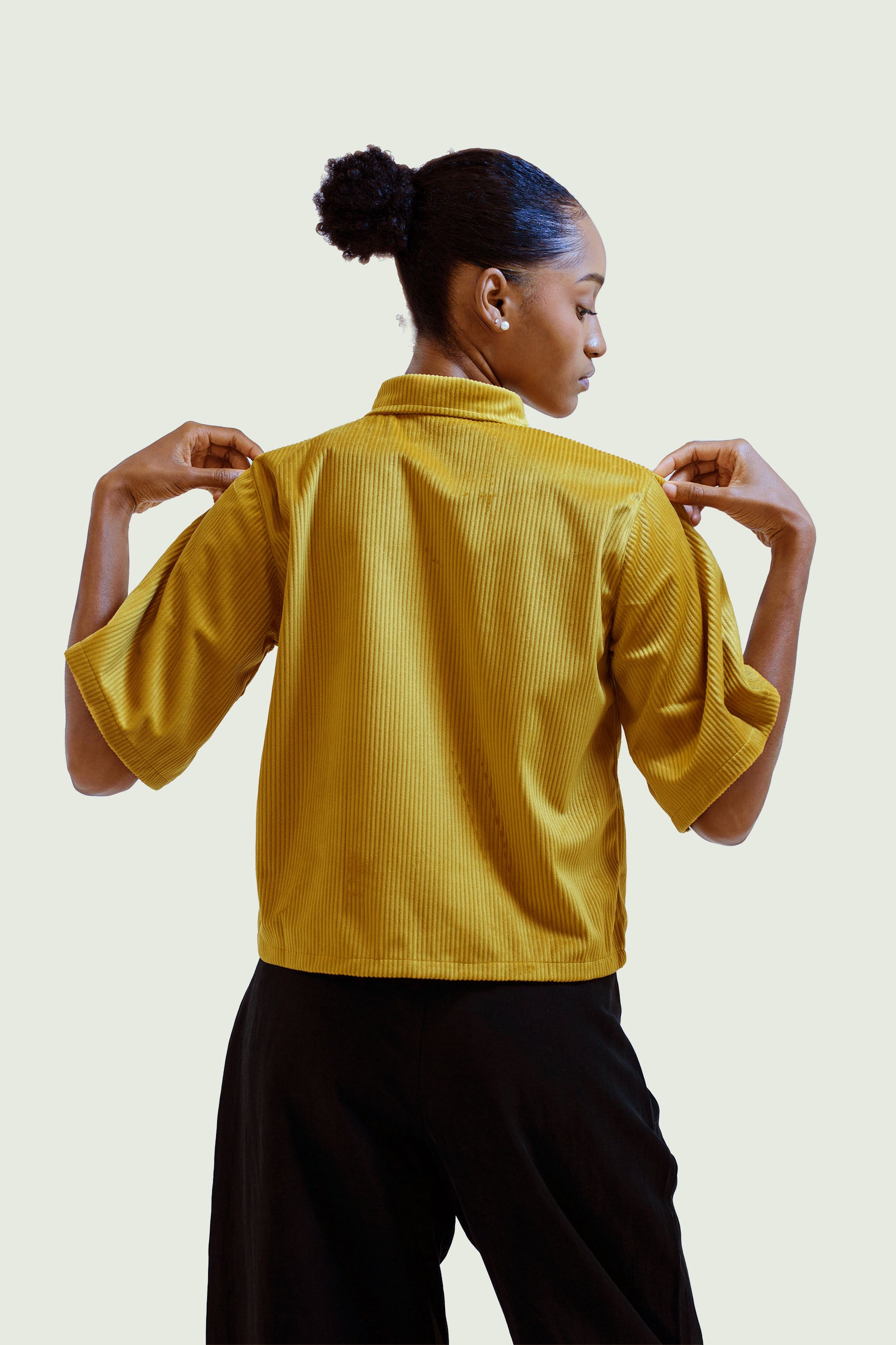 WIDE-SLEEVE BOXY CORDUROY - Mustard
