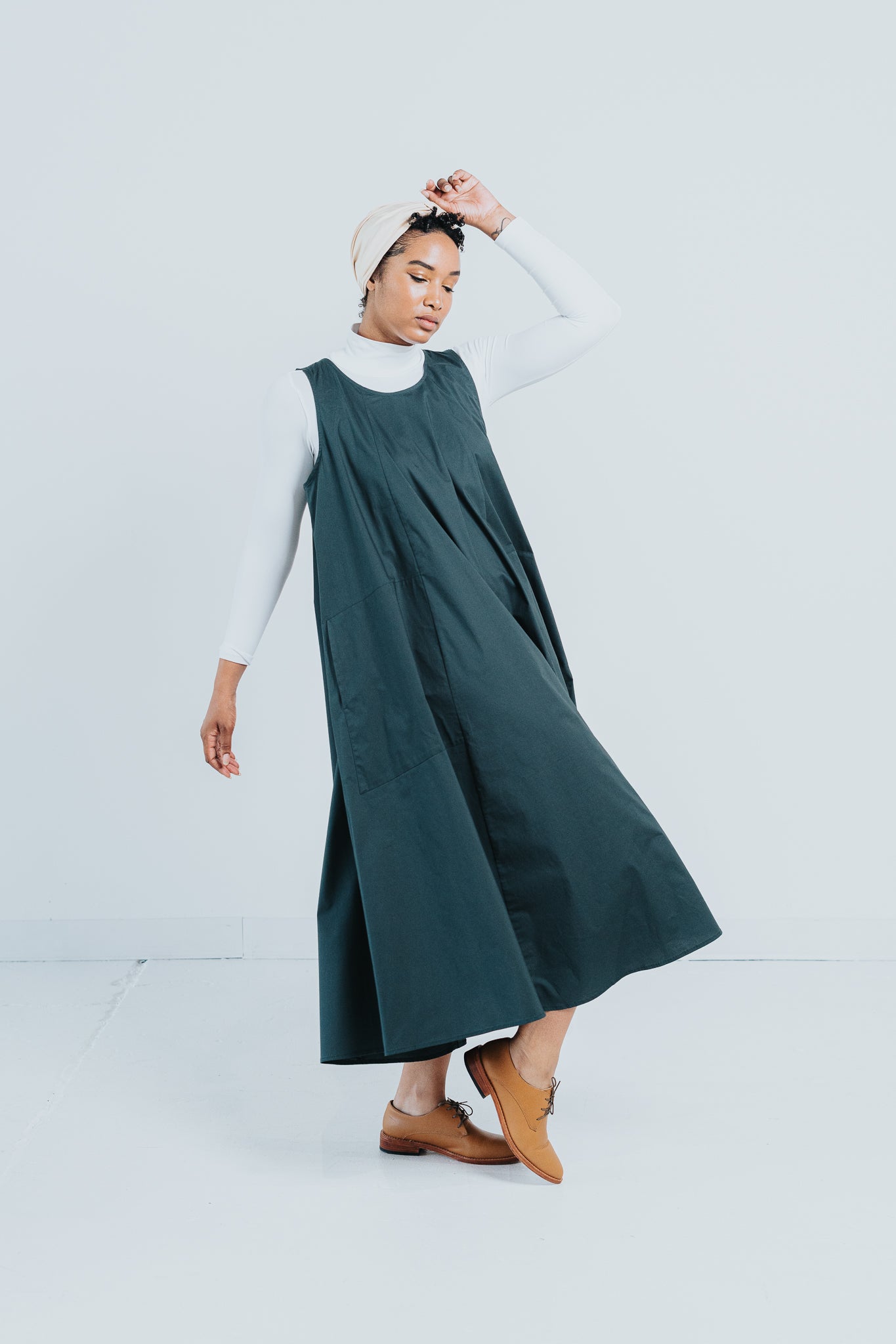 Sleeveless Loose-fit Dress Adara Sleeveless Loose-fit Dress Adara