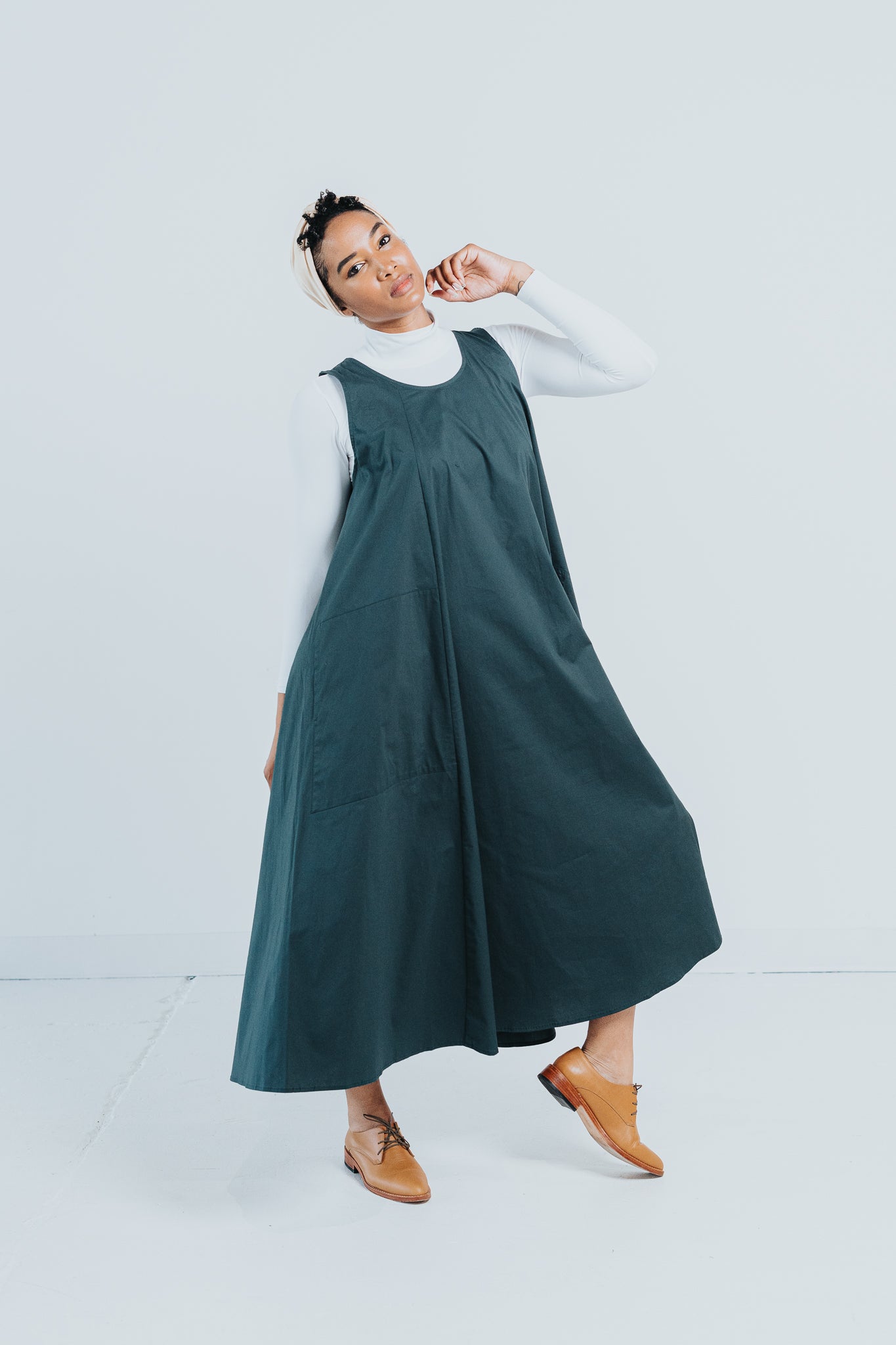 Sleeveless Loose-fit Dress Adara Sleeveless Loose-fit Dress Adara