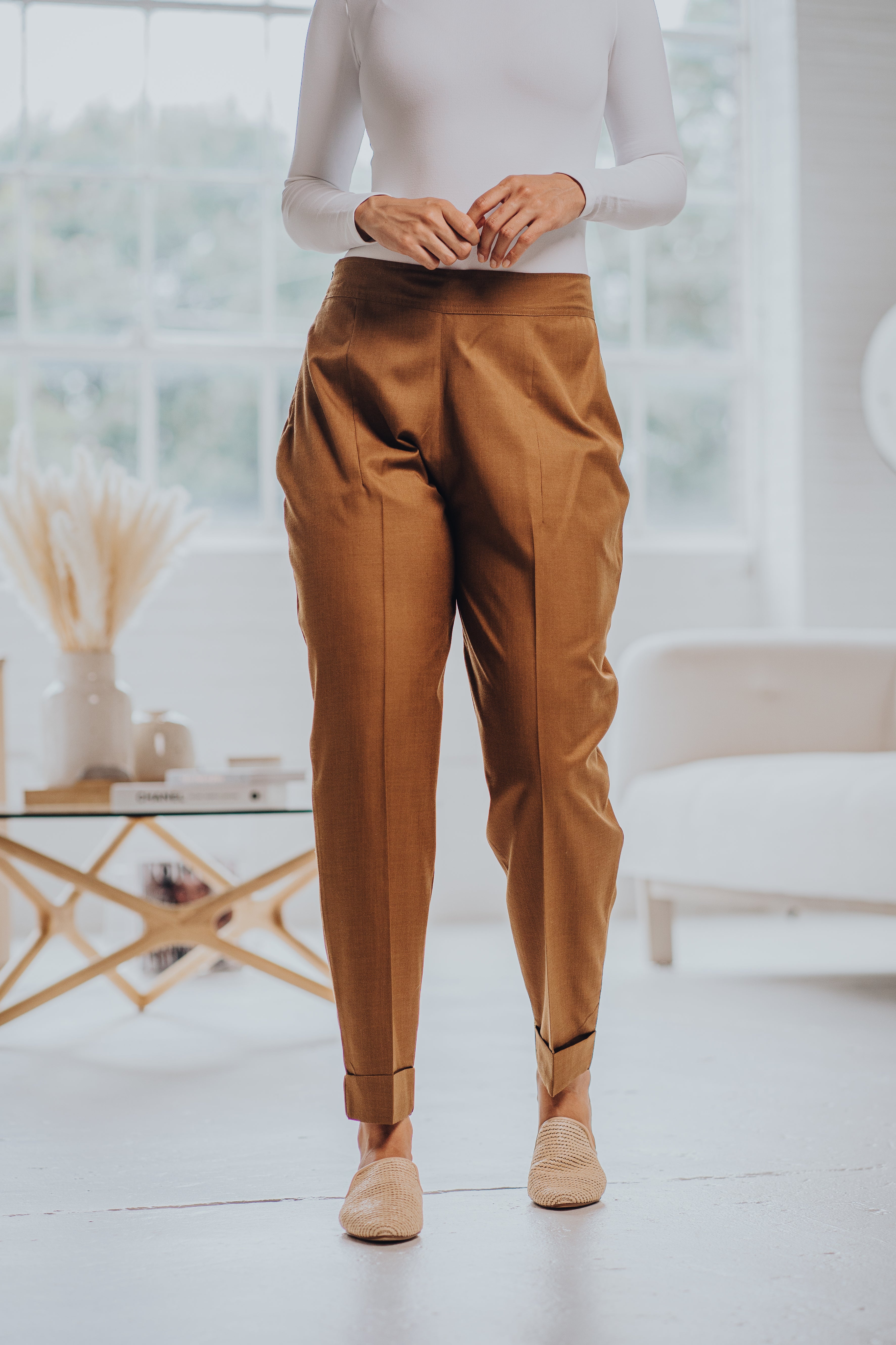 TAPERED PLEATED PANT – Adara