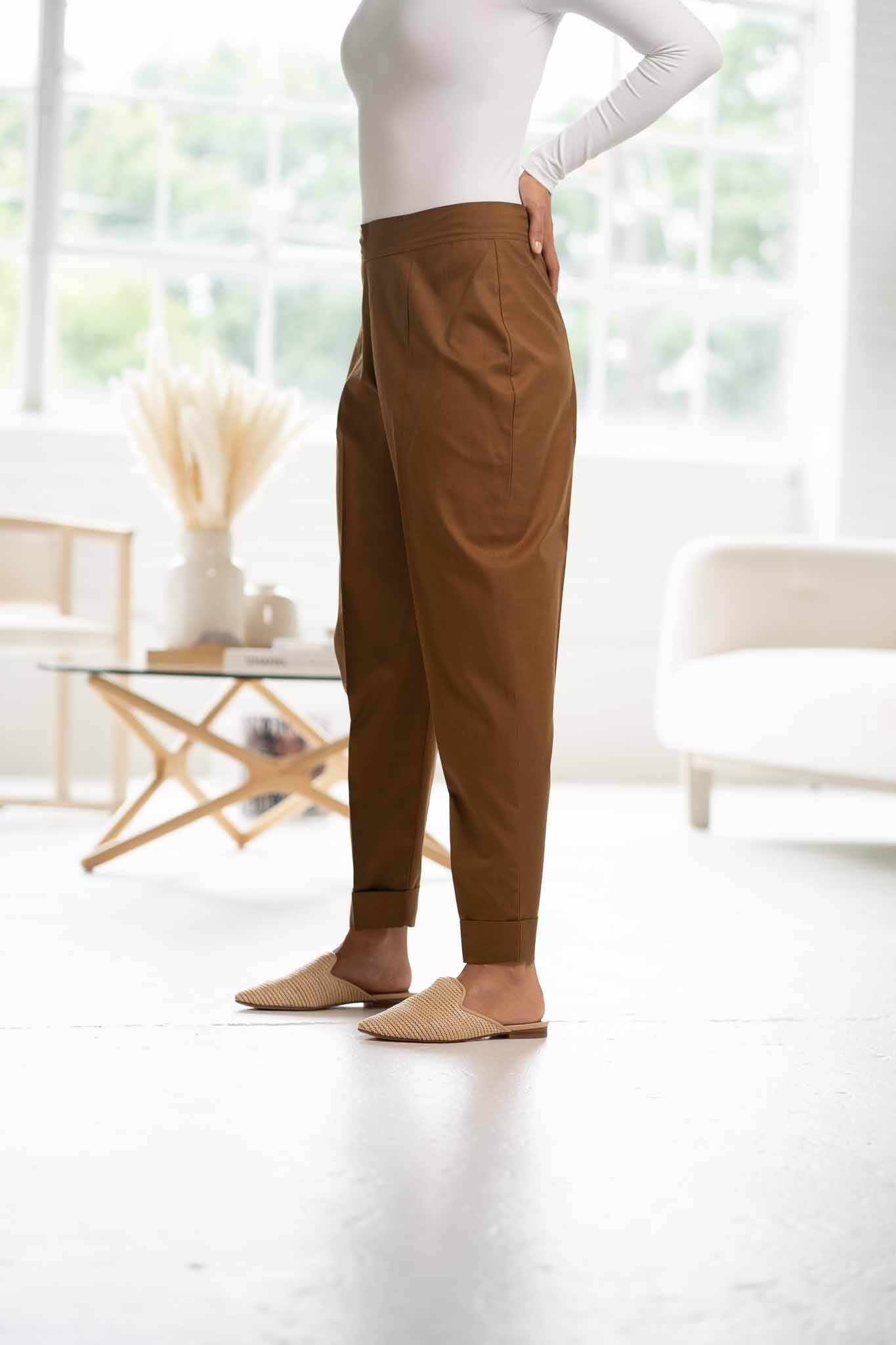 TAPERED PLEATED PANT