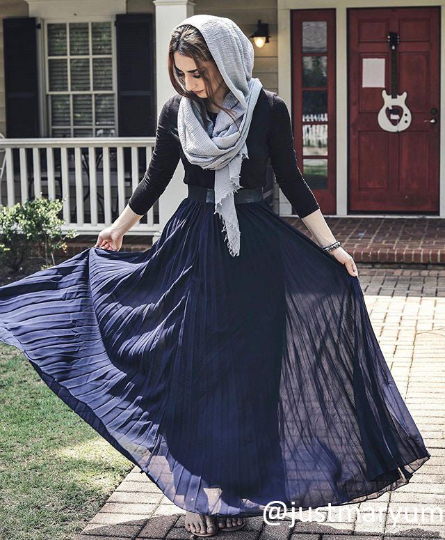 Pleated maxi skirt online hijab